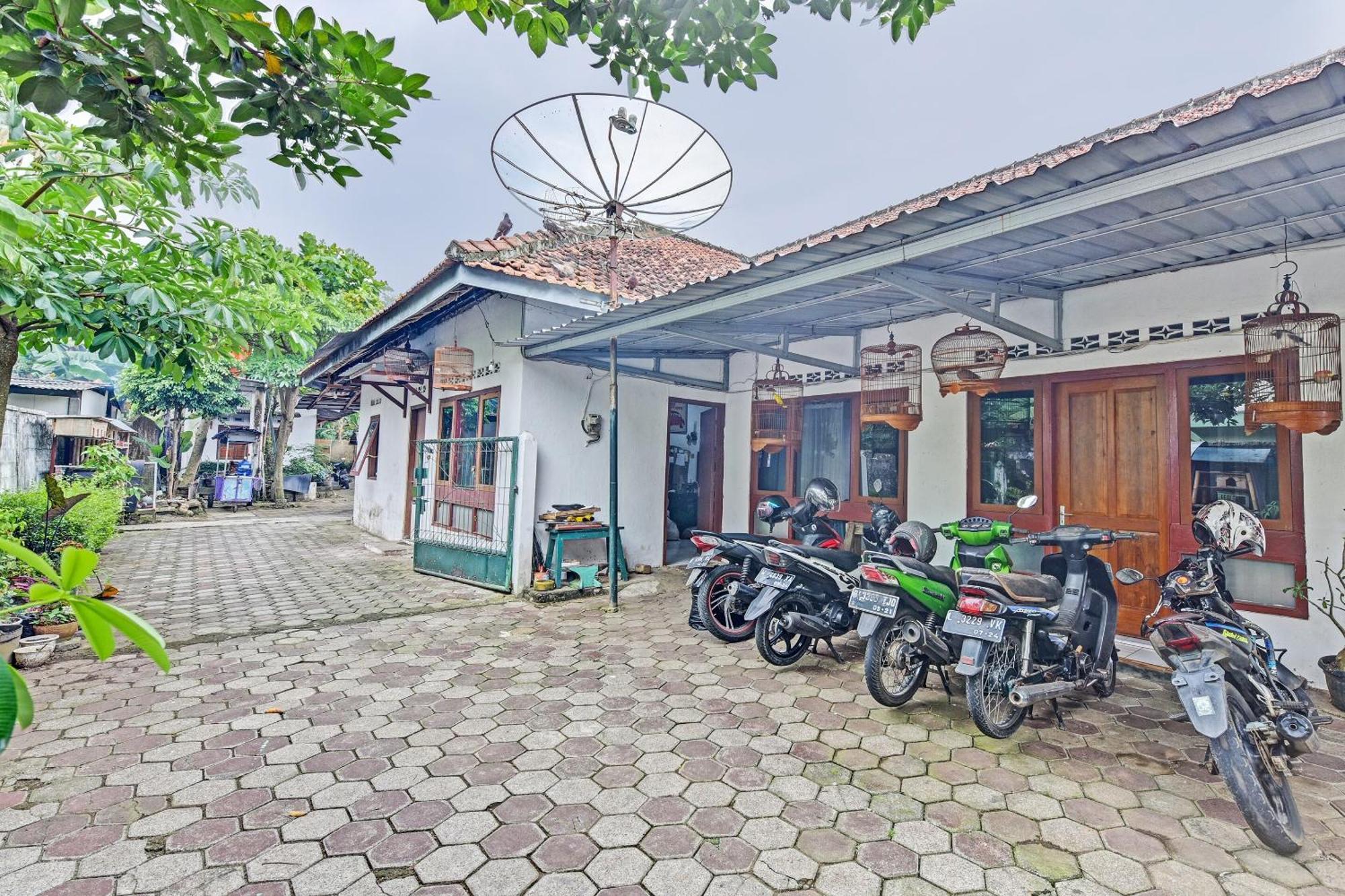 Spot On 91372 Wisma Bulin Purwokerto Exteriér fotografie