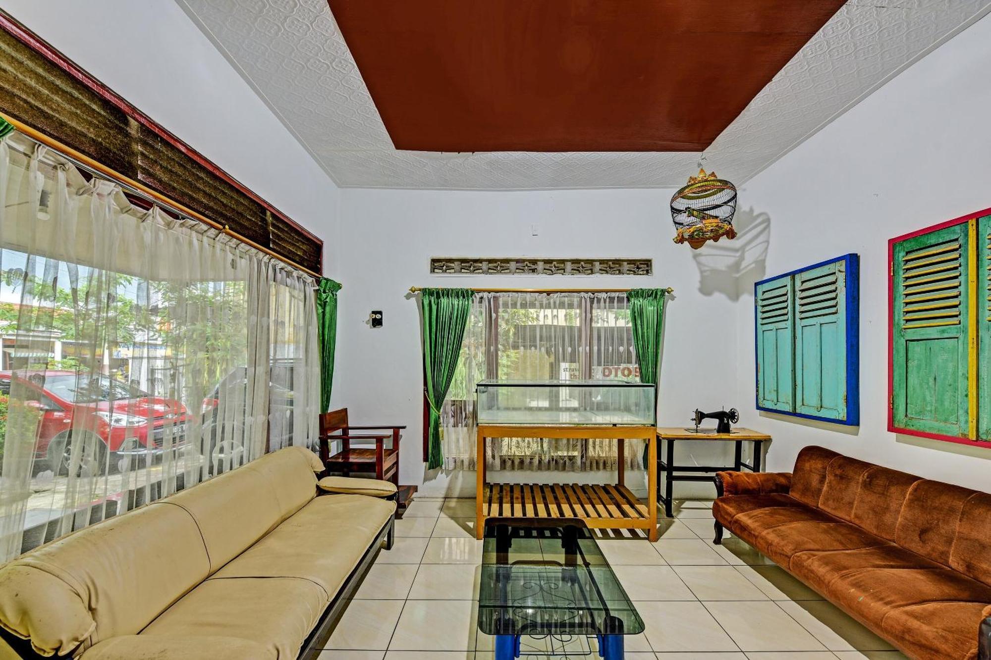 Spot On 91372 Wisma Bulin Purwokerto Exteriér fotografie