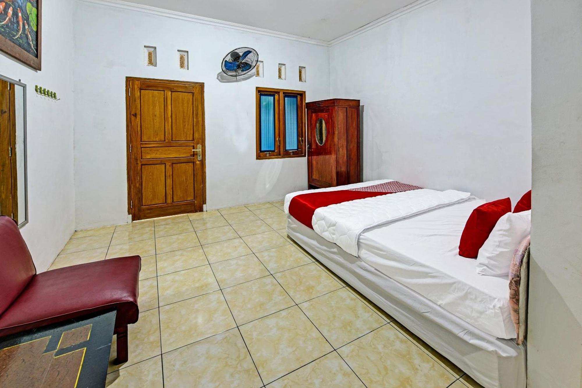 Spot On 91372 Wisma Bulin Purwokerto Exteriér fotografie